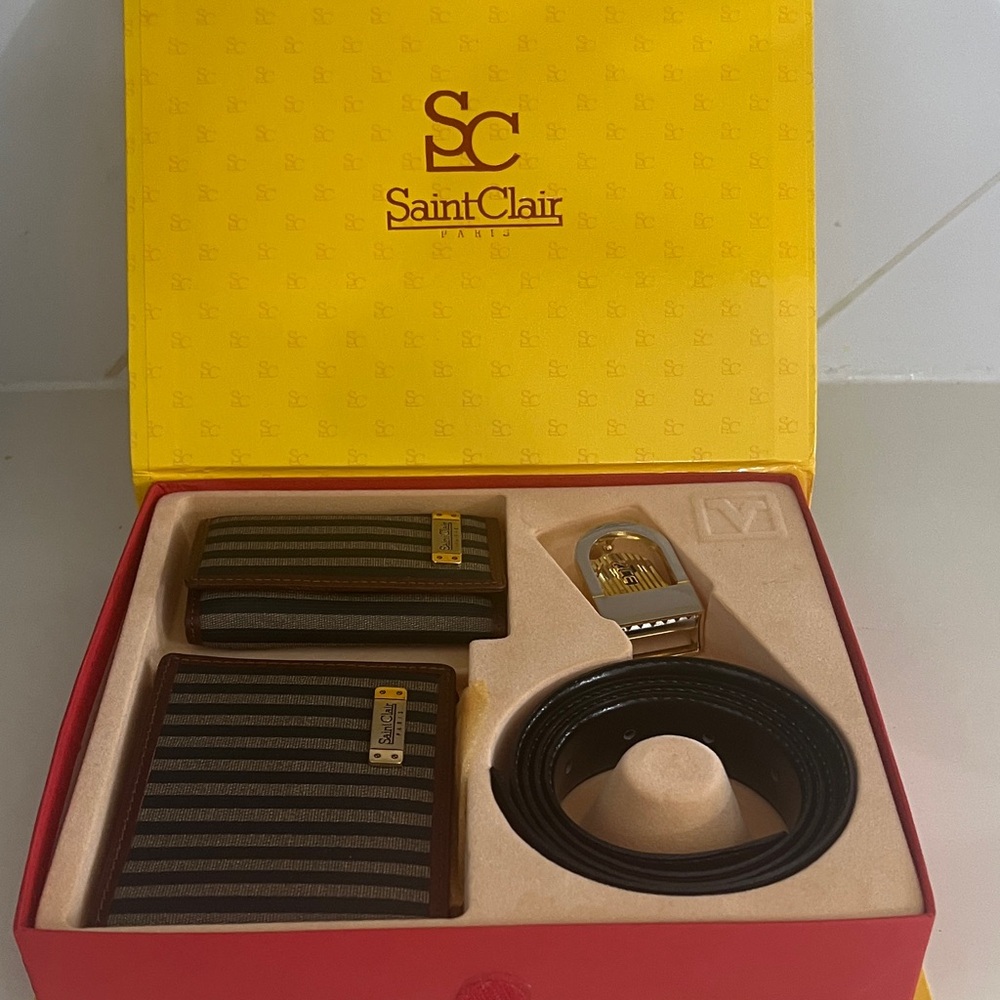 Black and Brown Accessory Set